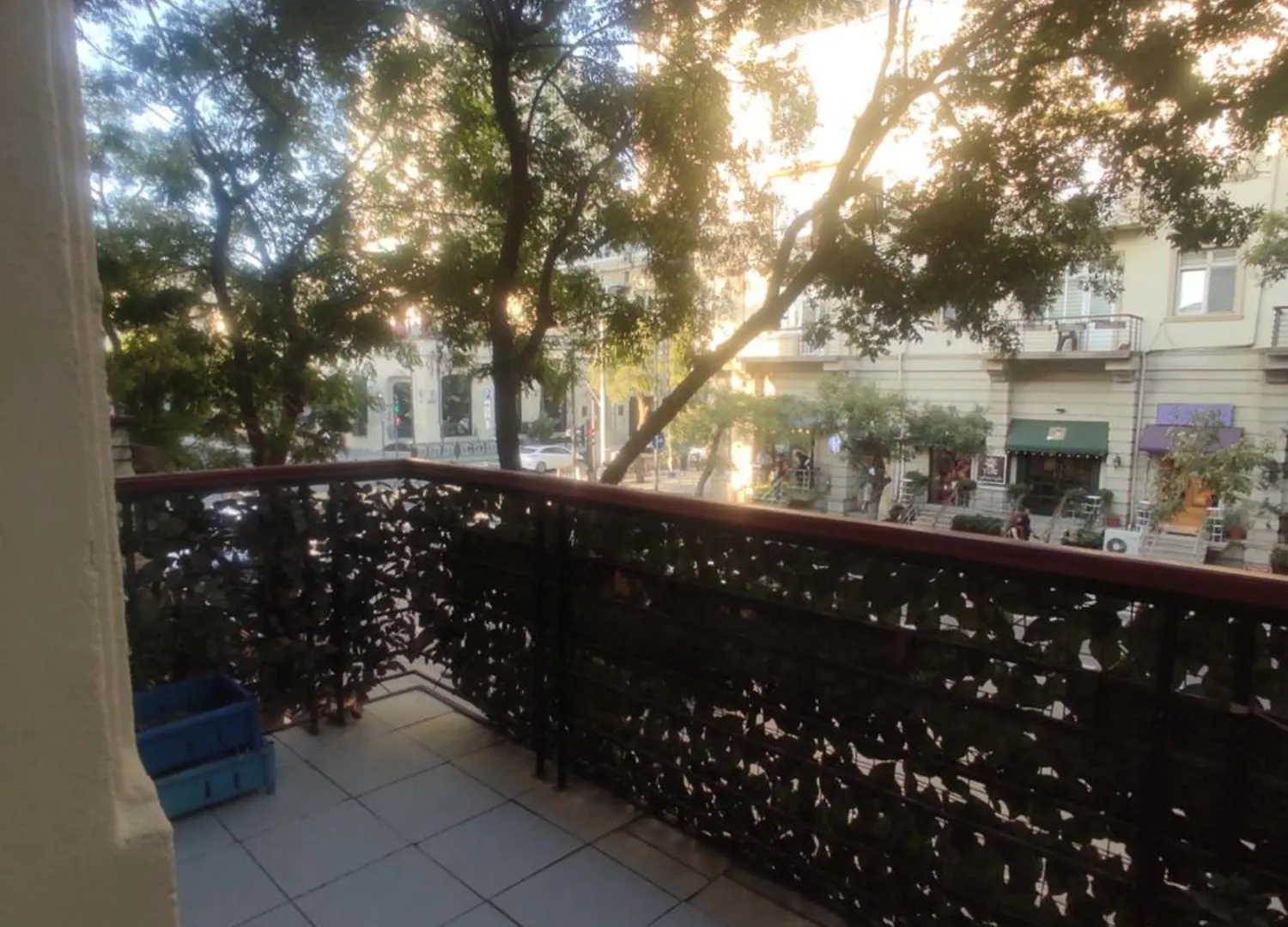 2 Room Apartment In The City Center Baku
