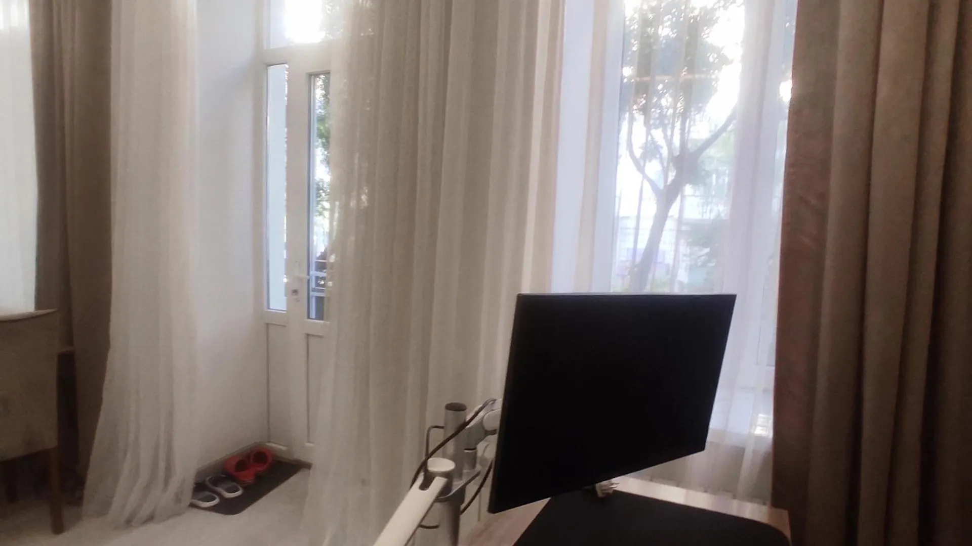 2 Room Apartment In The City Center Baku 0*,